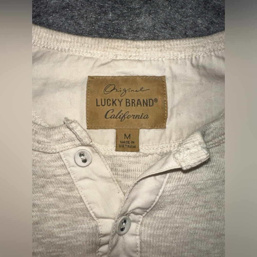 Lucky Brand Mens Medium long-sleeve Henley T-shirt - Picture 2 of 6